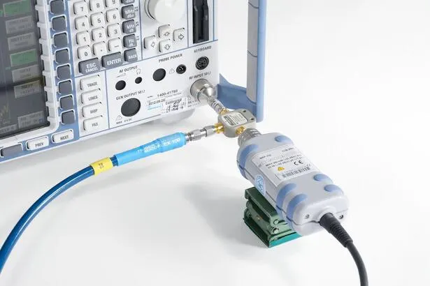 Fluke 96270A 27 GHz Low Phase Noise Reference Source - Image 4
