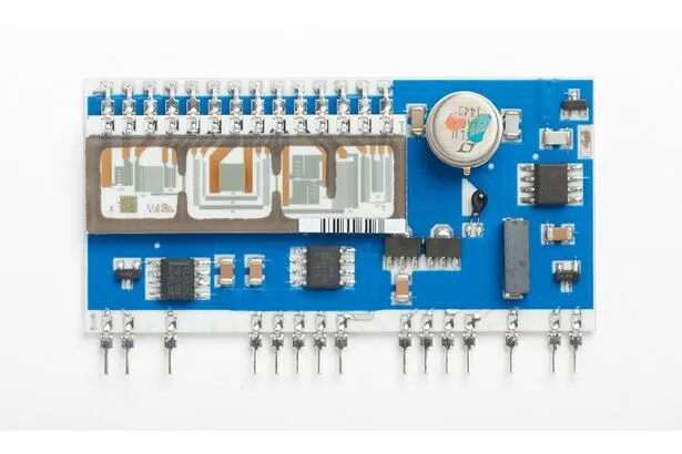 Fluke 732C and 734C DC Voltage Reference Standards - Image 4
