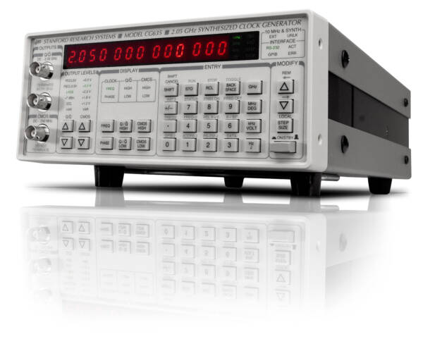 SRS Clock Generator CG635 — 2 GHz clock generator